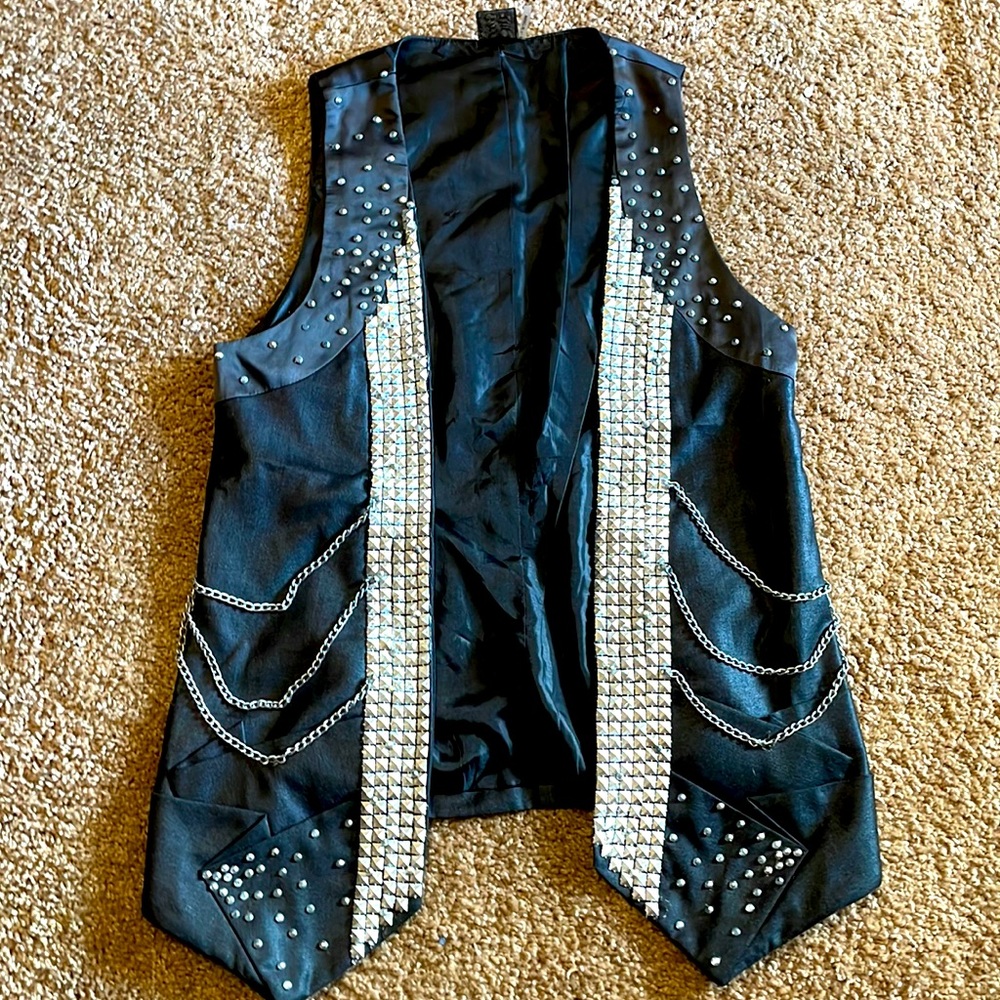 Rockstar vest- size small